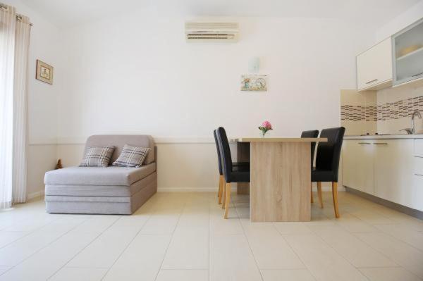 Apartments Lena Sukošan Dış mekan fotoğraf