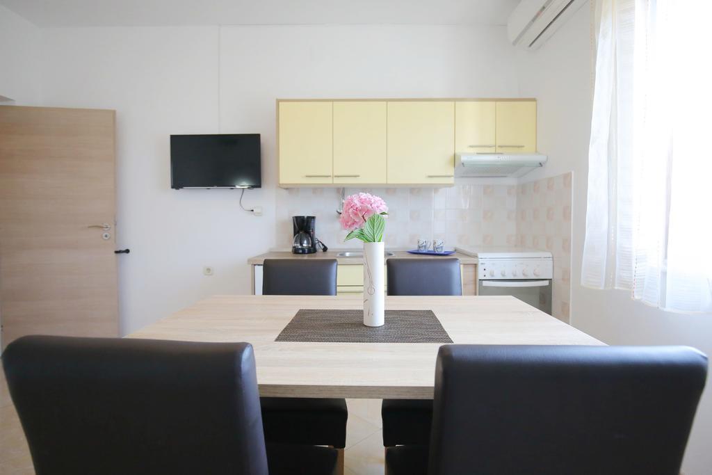 Apartments Lena Sukošan Dış mekan fotoğraf